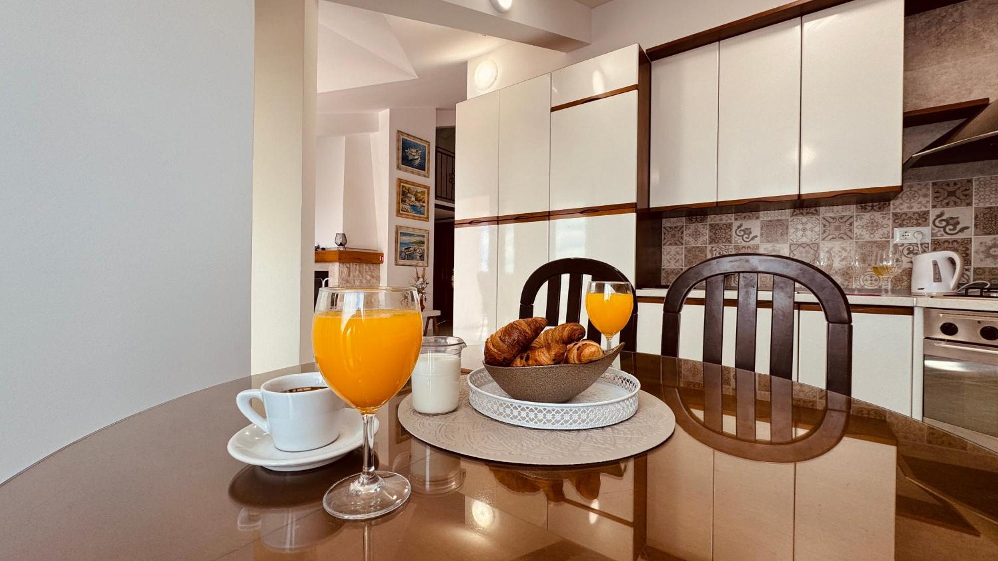 Penthouse Lapis Apartament *