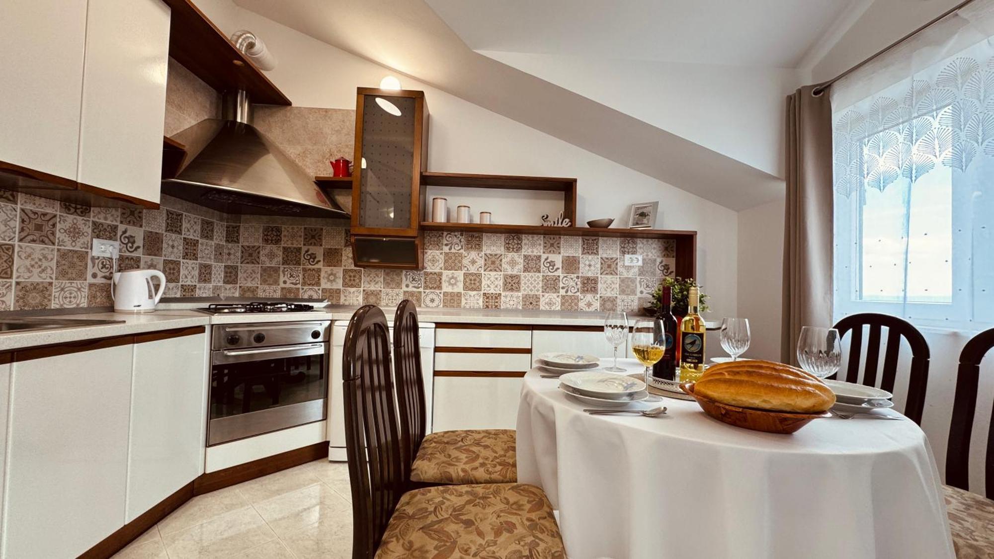 Apartament Penthouse Lapis *